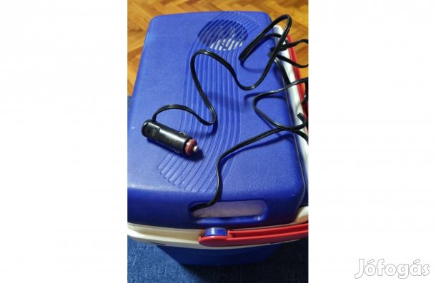 Ezetil szivargyújtós hűtőtáska