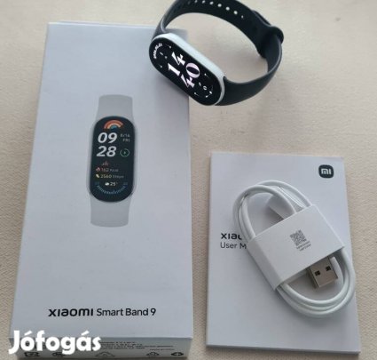 Ezüst-fekete Xiaomi Smart Band 9 aktivitásmérő / okoskarkötő.