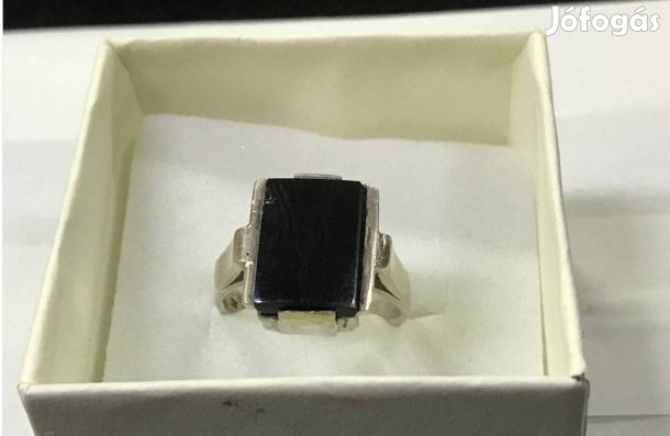 Ezüst gyűrű obszidián kővel, 16,8 mm