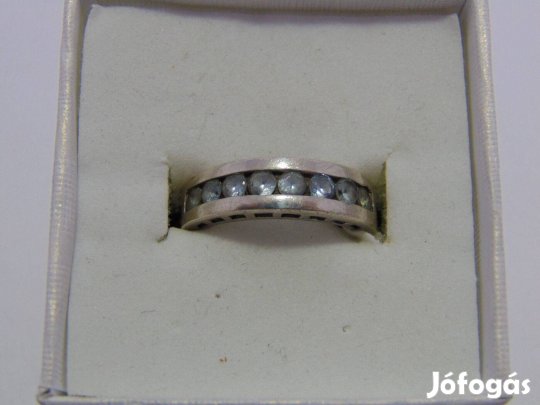 Ezüst gyűrű több kővel, 18 mm