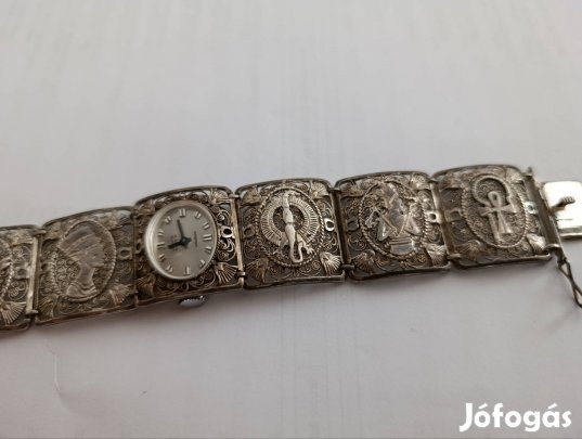 Ezüst karkötő óraszerkezettel