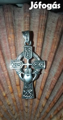 Ezüst kelta mintás medálok