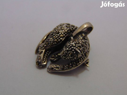 Ezüst medál vagy bross egyben, markazitokkal