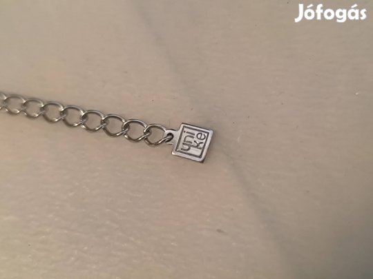 Ezüst nyaklánc szív medállal 