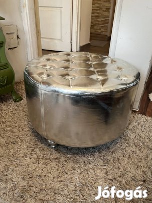 Ezüst puff eladó 40/ 60 cm 30000 ft bp.17 ker