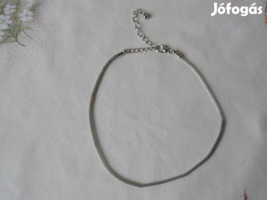 Ezüst színű nyaklánc