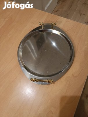 Ezüst színű tálca 