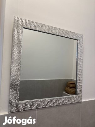 Ezüstös fényű mozaik kockás tükör