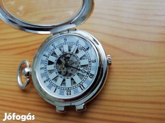 Ezüstözött Zsebóra VI. Szép számlappal nyitható fedéllel