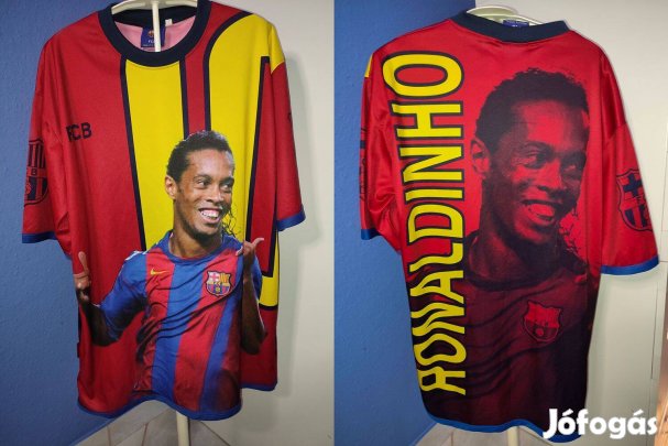 FC Barcelona Ronaldinho szurkolói póló