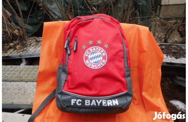 FC Bayern piros kb.20 L-es hátizsák eladó,