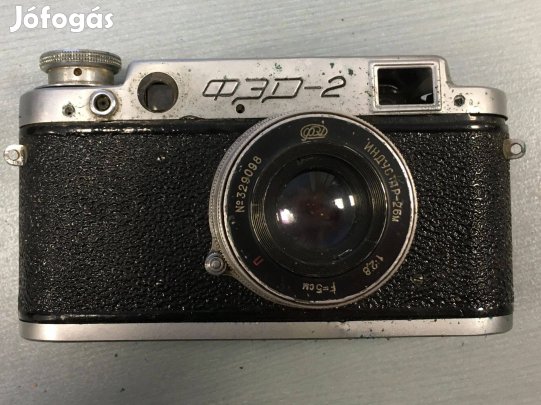 FED 2 fényképezőgép (dekorációnak)