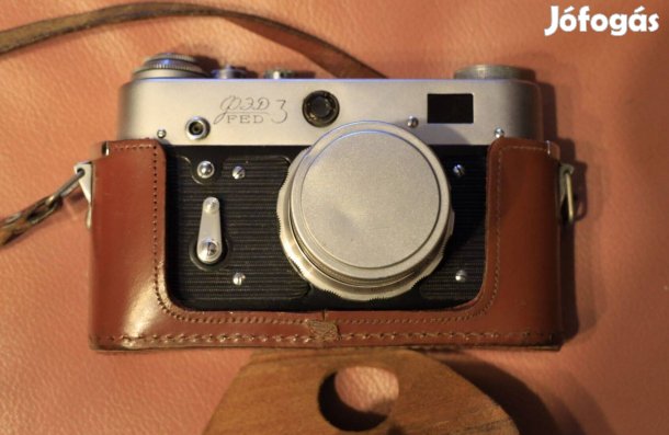 FED 3 szovjet filmes fényképezőgép bőr tokjával működőképes szép állap