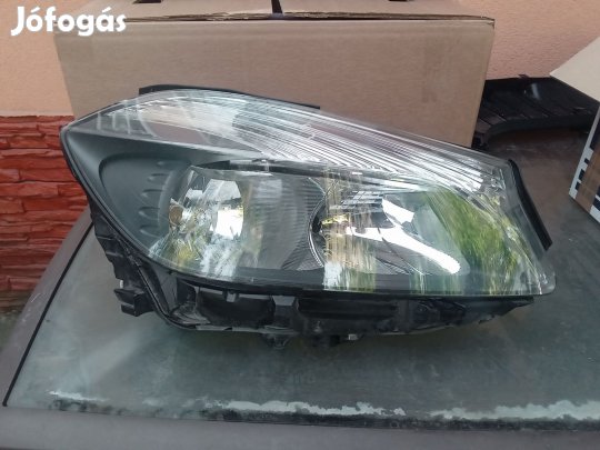 FÉNYSZÓRÓ W176 J E A1768203961 eladó