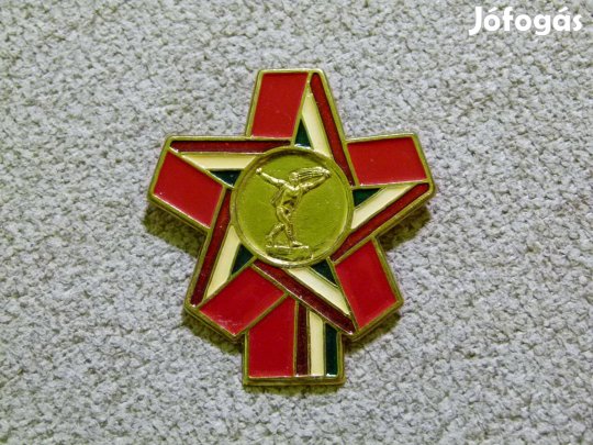 FIN (Forradalmi Ifjúsági Napok)-jelvény