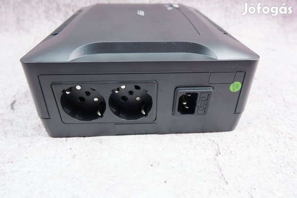 FSP Nano 600 szünetmentes tápegység