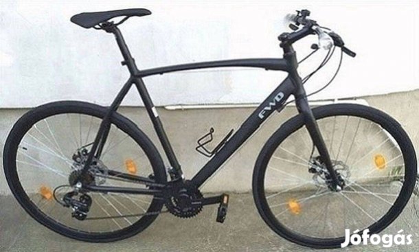 FWD sportos országúti kerékpár 23" Alumínium vázzal 28" kerekekkel