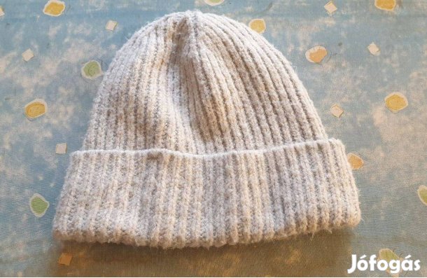 F&F női sapka eladó, téli, meleg