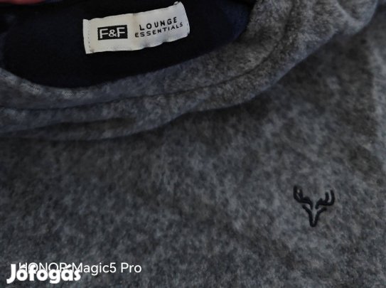 F&F pihe puha férfi pulóver