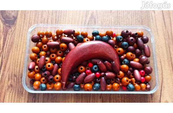Fa, és műanyag gyöngyök ékszerkészítéshez