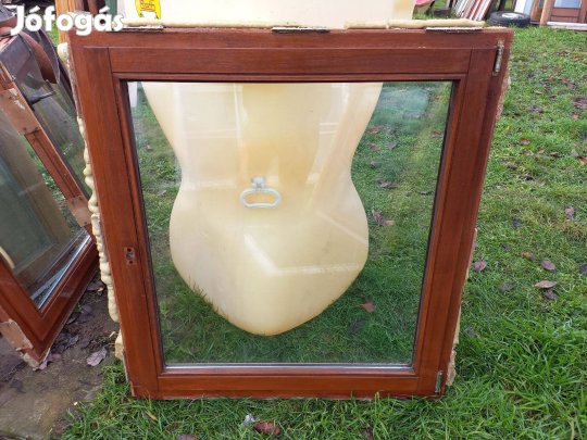 Fa ablak 111 cm x 123 cm