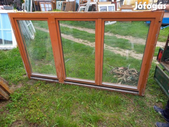 Fa ablak 230 cm x 135 cm