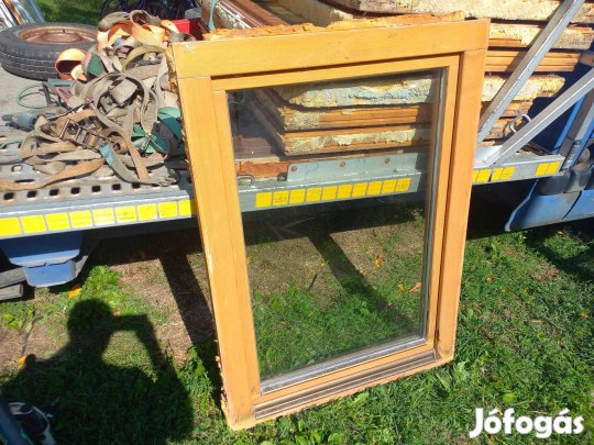 Fa ablak 92 cm x 127 cm