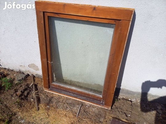 Fa ablak 95 cm x 115 cm