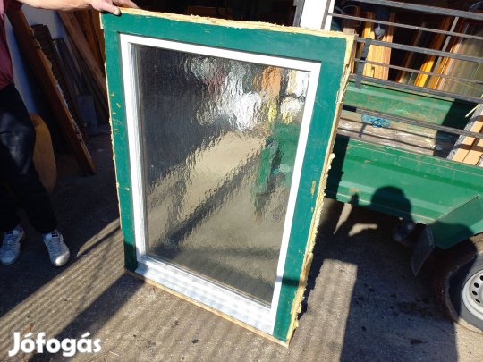 Fa ablak 98 cm x 135 cm