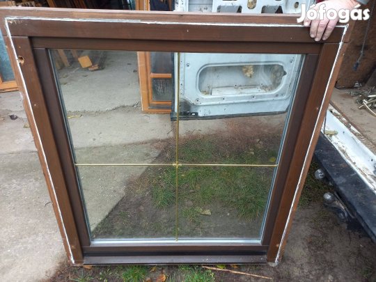 Fa ablak ok 117 cm x 130 cm