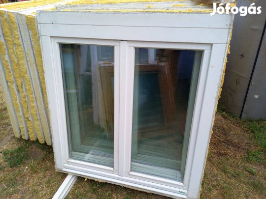 Fa ablak ok 122 cm x 125 cm