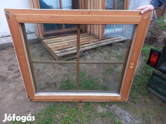 Fa ablak ok 133 cm x 116 cm