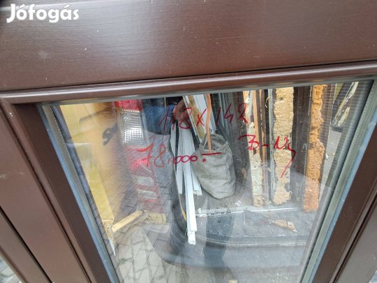 Fa ablakok Zsalugáterral