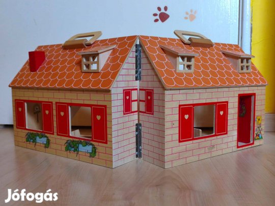 Fa babaház bútorokkal, összecsukható