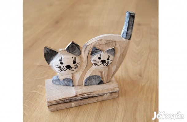 Fa cicák - natúr színű polcdísz