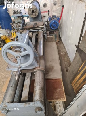 Fa esztergagép, Fém esztergagép