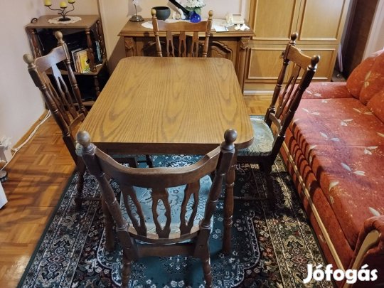 Fa étkezőasztal 4 székkel