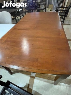 Fa étkezőasztal 6-8 személyes