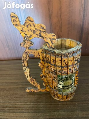 Fa faragott Heineken sörös korsó