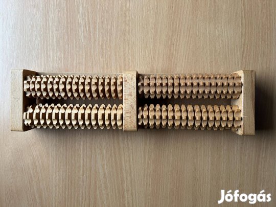 Fa görgős lábmasszírozó, mérete: 35x9x5cm