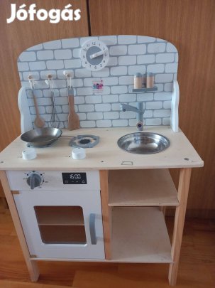 Fa gyerekkonyha 3éves kortól