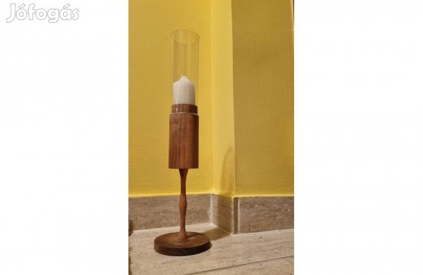 Fa gyertyatartó üvegbúrával