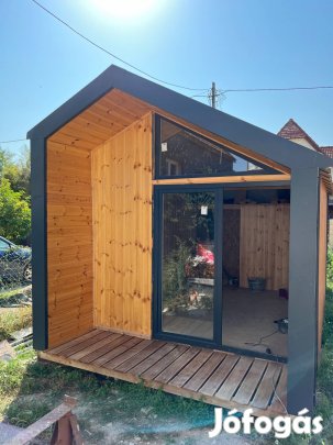 Fa házikó,kis ház