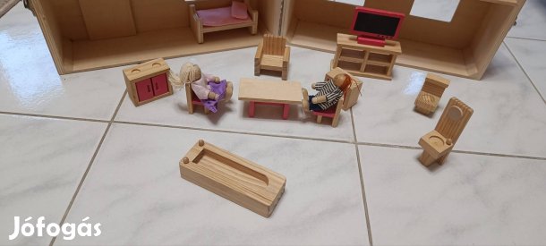 Fa játék ház 