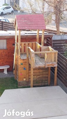 Fa játszóház, gyerekeknek, emeletes, tetős, csúszdával, fa