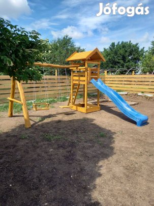 Fa játszótér hinta csúszda homokozó