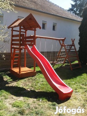 Fa játszótér mászóhálóval egyenesen a gyártótól