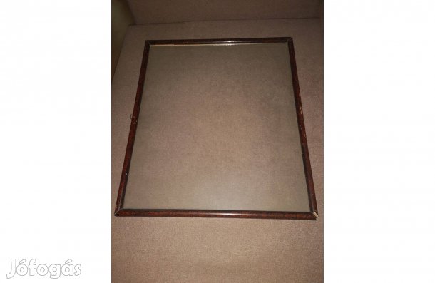 Fa keret 36 x 42 cm, üveggel együtt Barna lakkozott