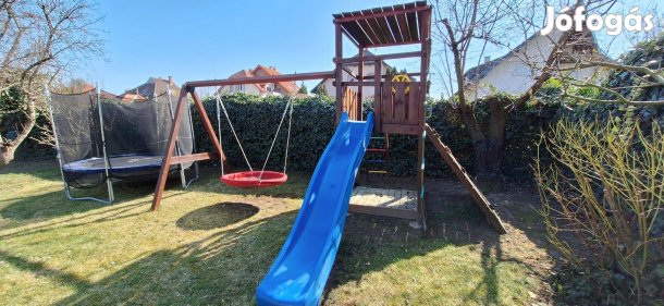 Fa kerti játszótér eladó