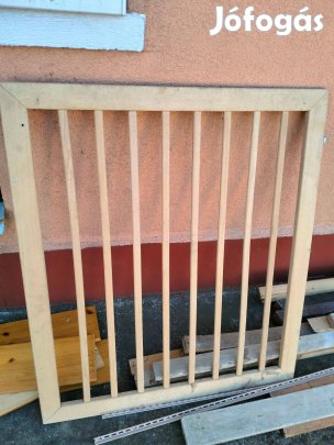 Fa kis ajtó eladó